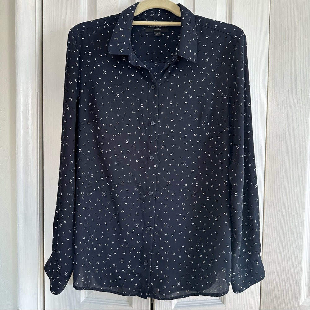 Banana Republic Navy Blue & White Long Sleeve Button Down Classic Fit Blouse
